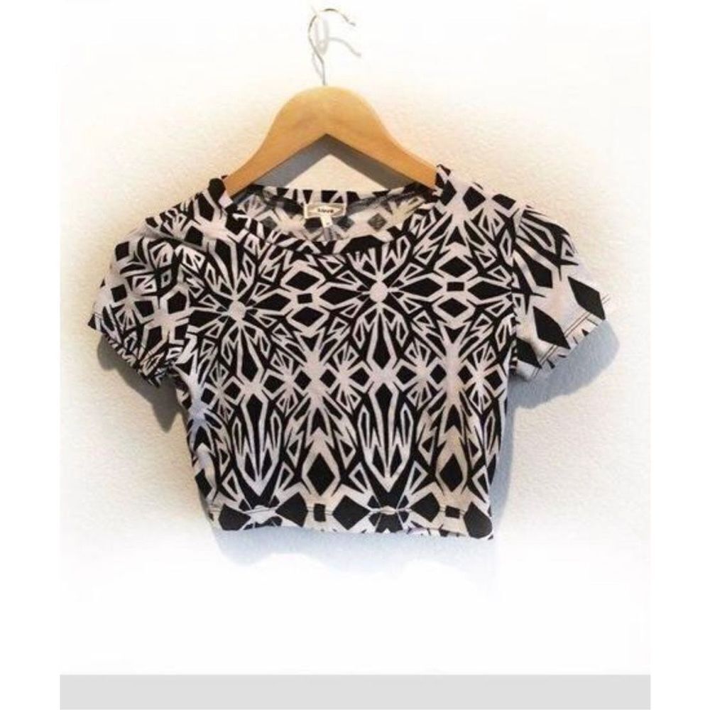 Kirra Black And White Crop Top